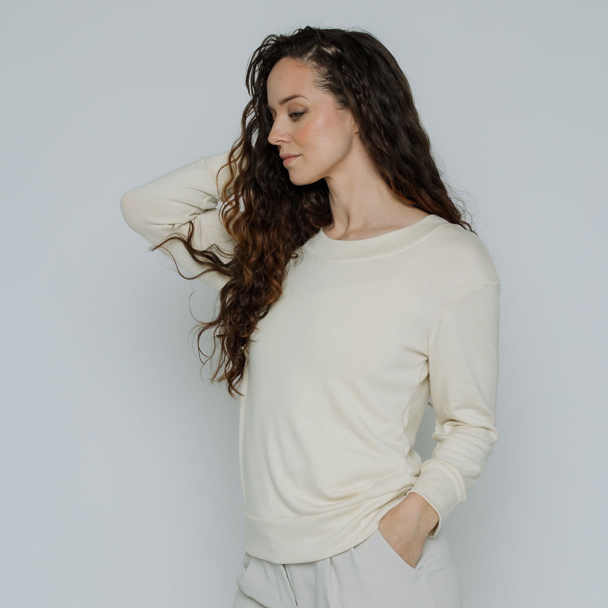 Wanda Scoop Neck Sweater (White)