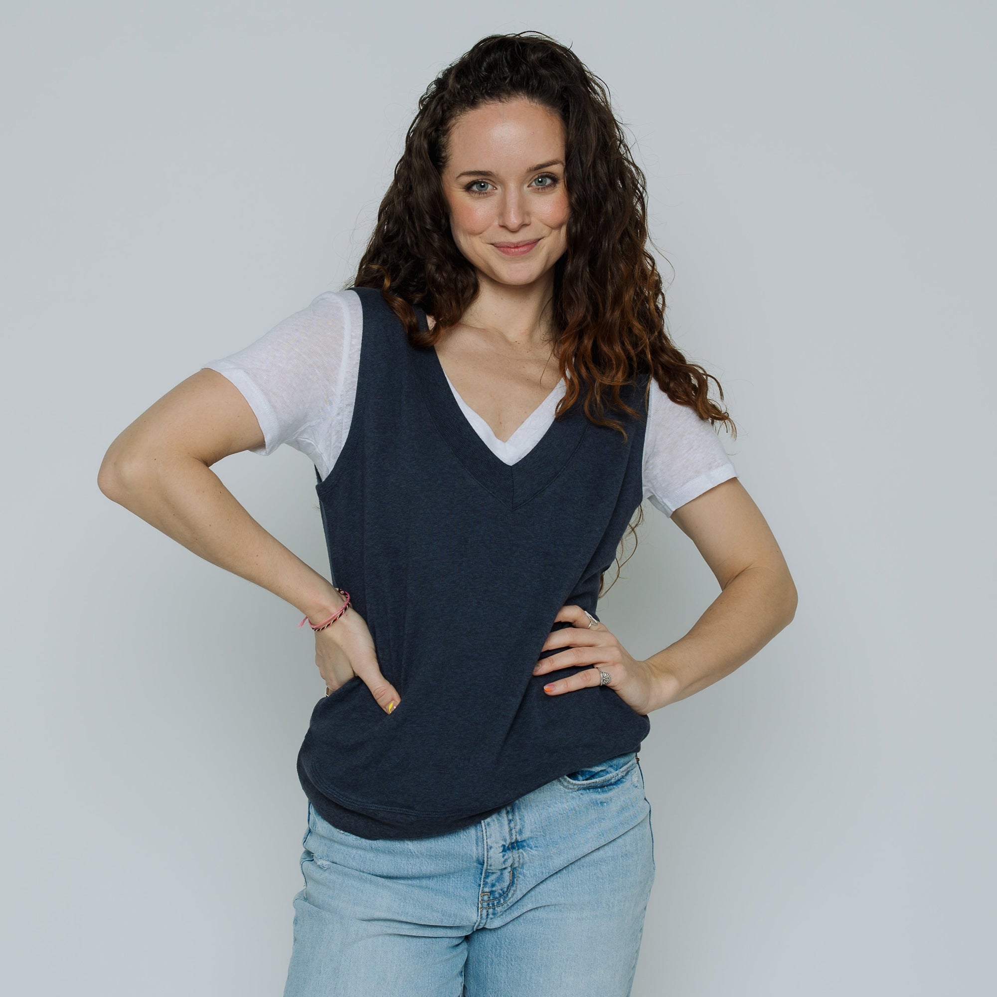 Gillian V-Neck Knit Vest (Navy Blue)
