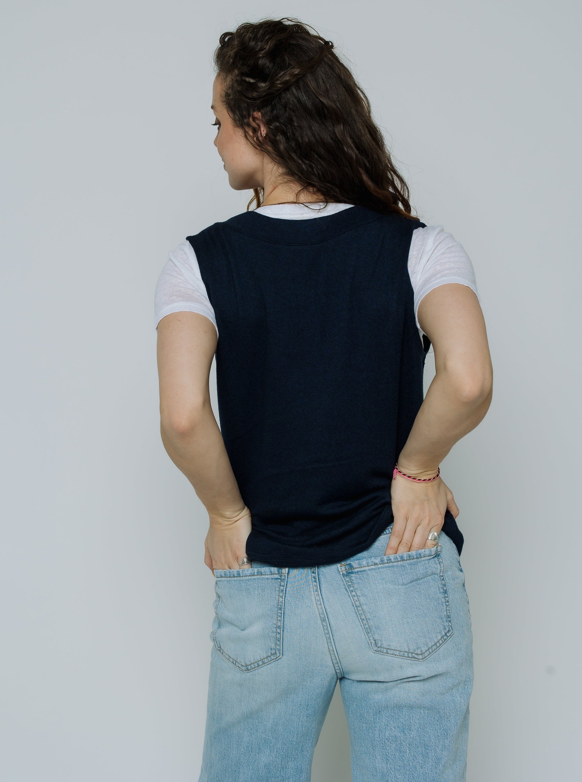 Gillian V-Neck Knit Vest (Navy Blue)