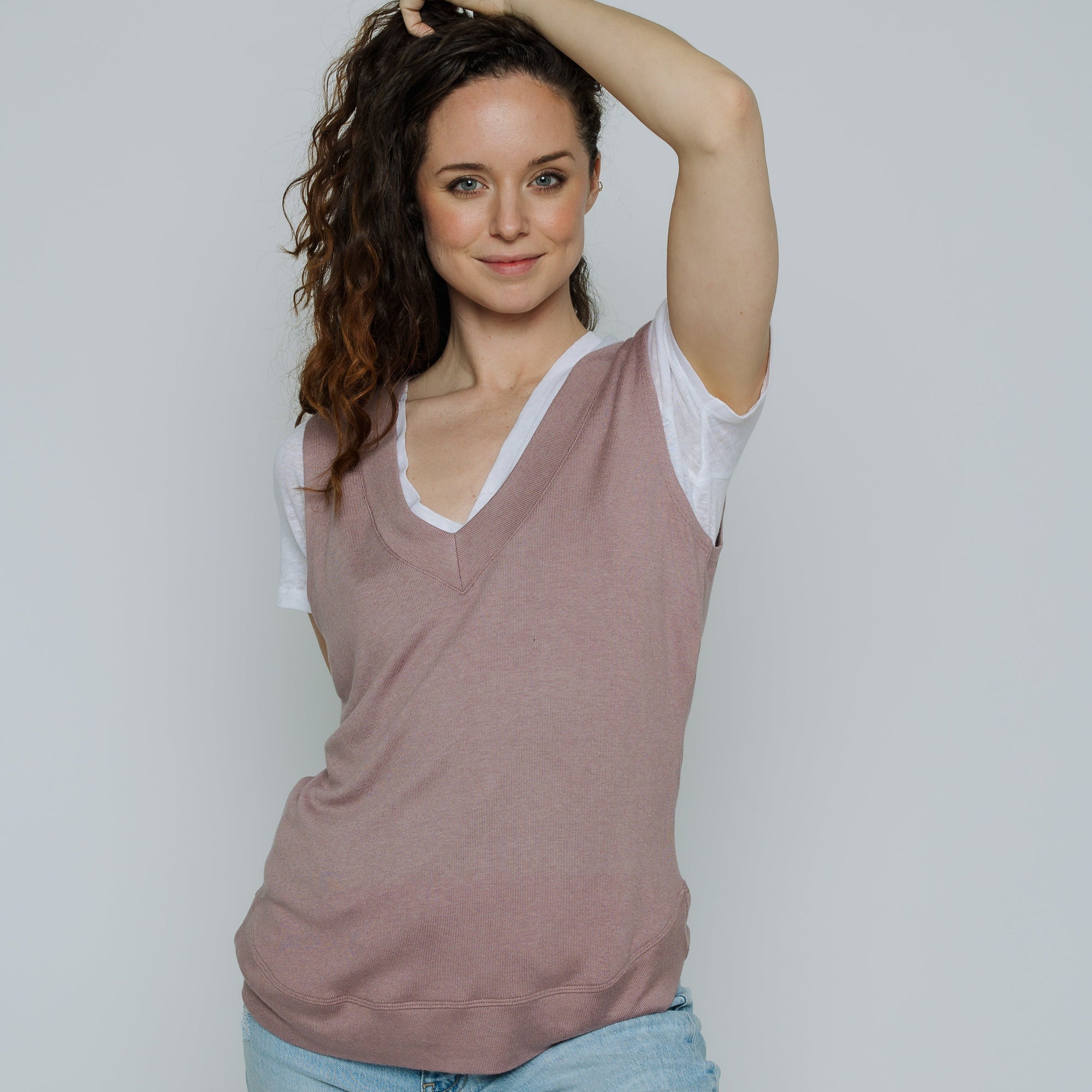 Gillian V-Neck Knit Vest (Dusty Pink)